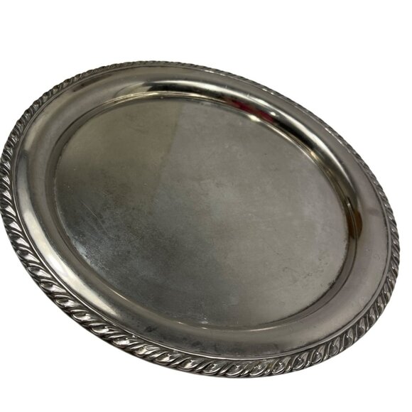 Vintage Silver-Plated Round Serving Tray With Rope Edge Detail C29 - Picture 1 of 4